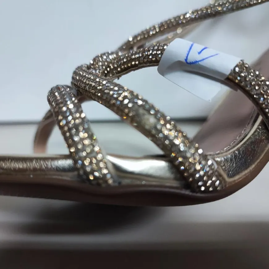 D-REBECA 382 - L.GOLD